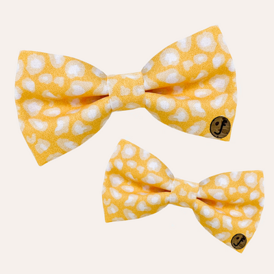 Yellow leopard print bows