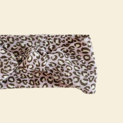 Knotted pet scarf in lilac leopard print